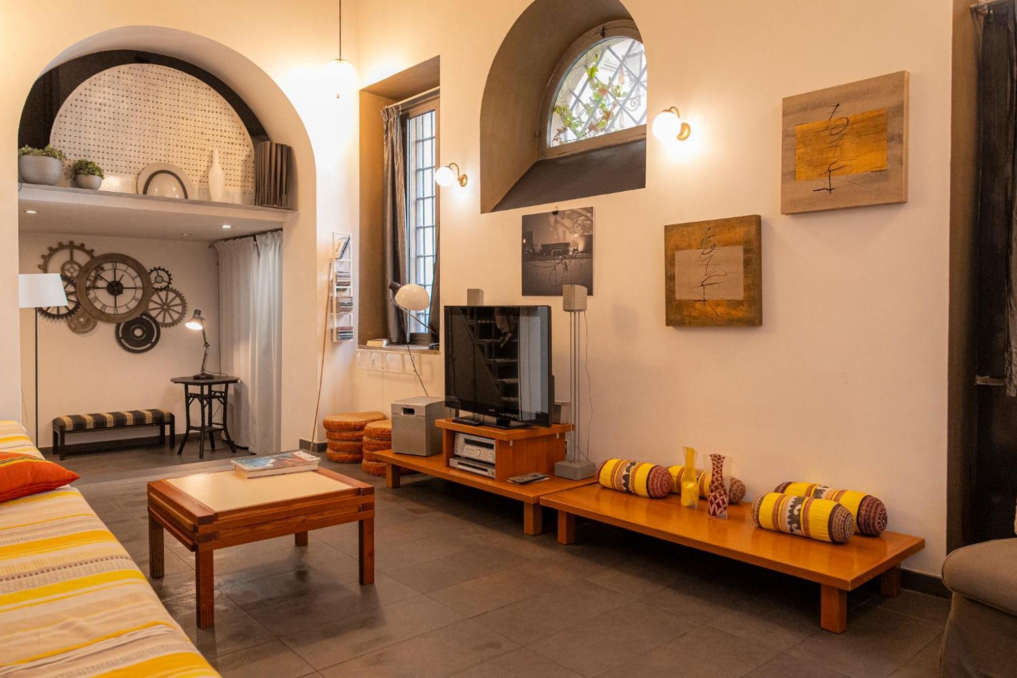 Homehouse Serpenti - Colosseum - Rione Monti Rome Exterior photo